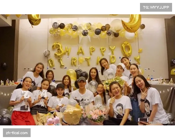 明尼苏达联众队友精心筹划惊喜，队长生日现场温情视频曝光