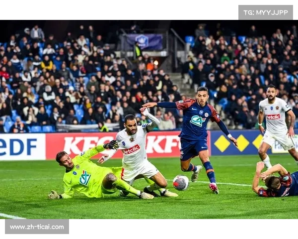 里昂VS巴黎圣日耳曼战术前瞻：中场对决或定比赛走向